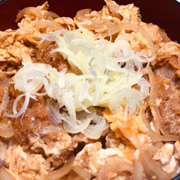 市販のトンカツで簡単カツ丼！！